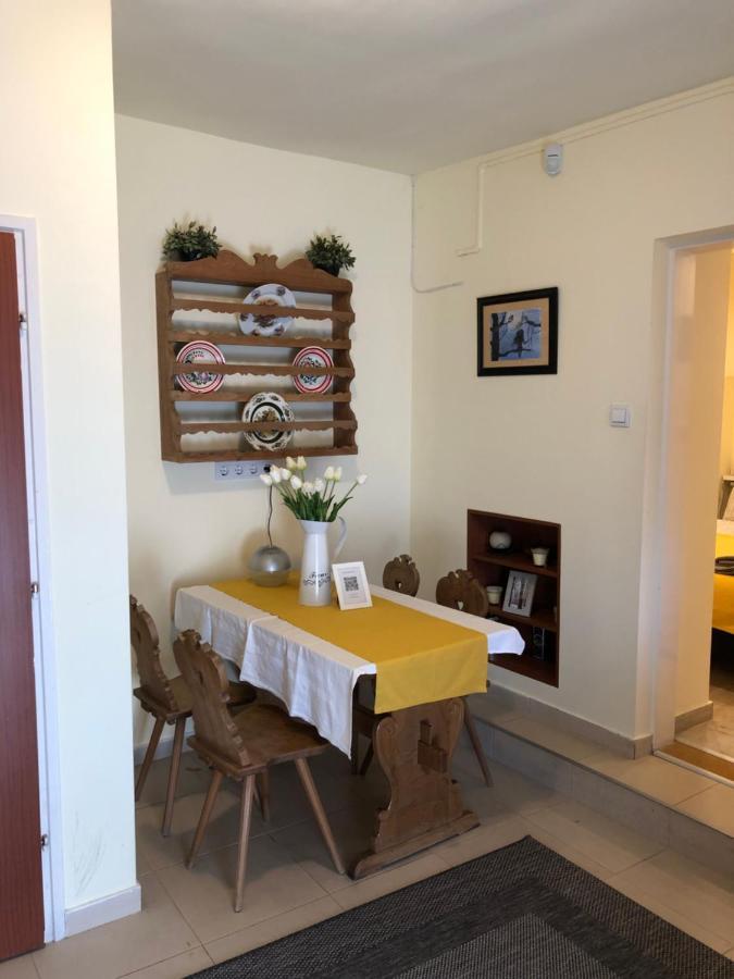 Milla Apartman Szentendre Esterno foto