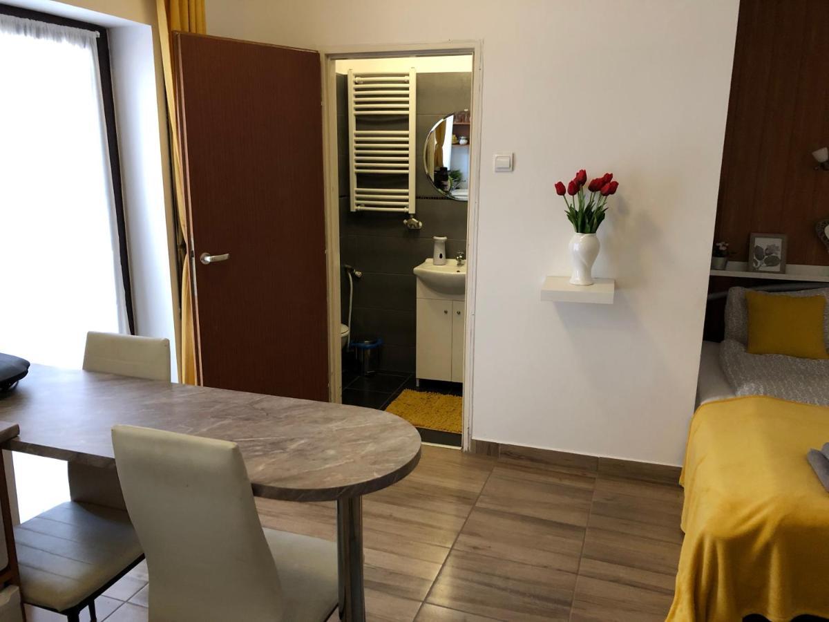 Milla Apartman Szentendre Esterno foto