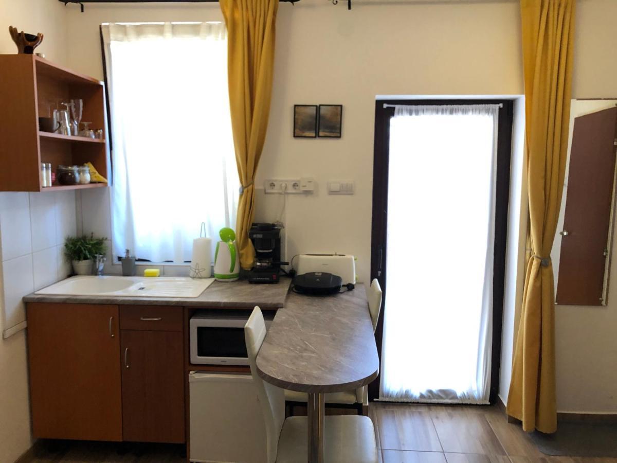 Milla Apartman Szentendre Esterno foto